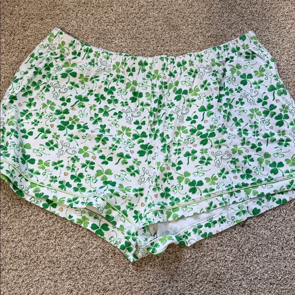 Roller Rabbit St Patrick’s Day pajama set - Picture 4 of 5